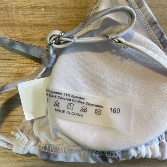 SHEIN YOUTH/YOUNG ADULT BATHING SUIT - Picture 4 of 8